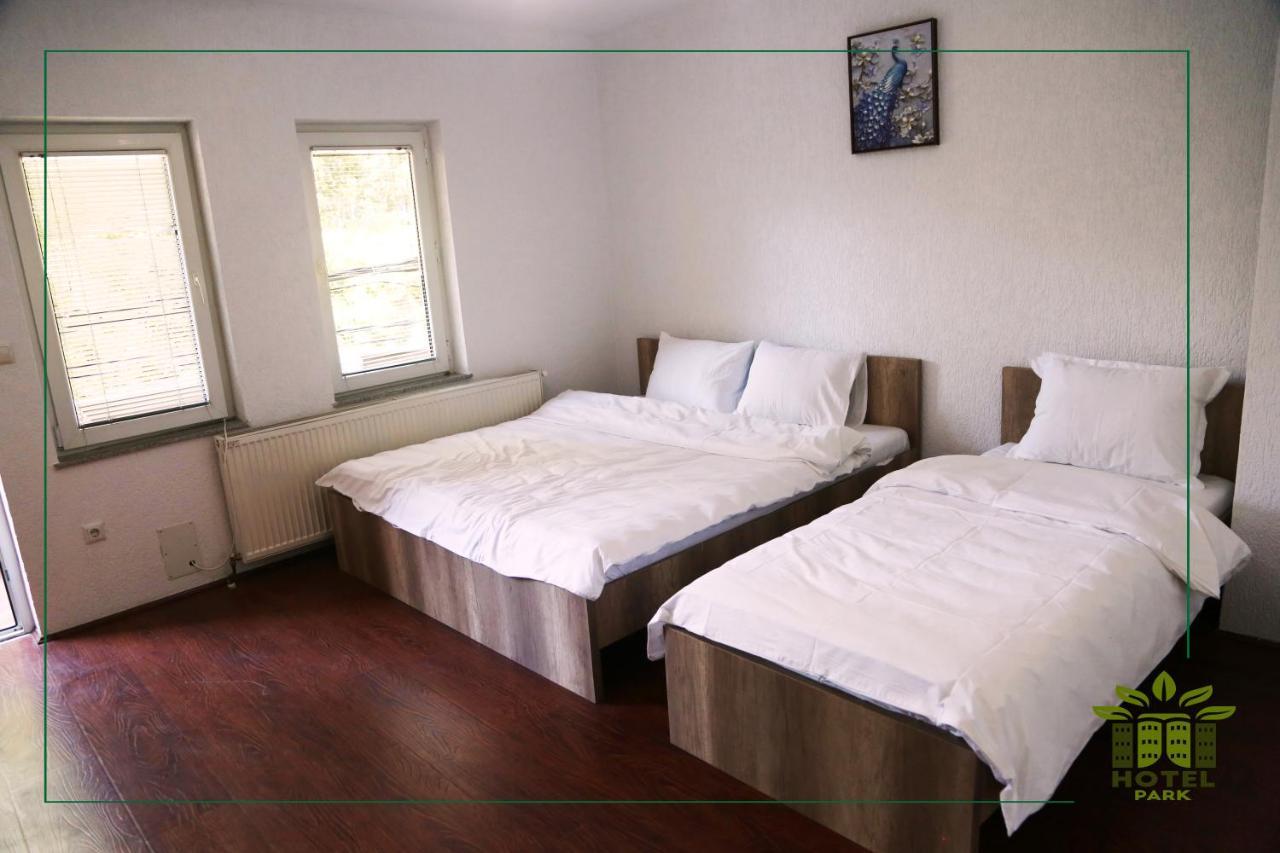 Hotel Park Пристина Екстериор снимка