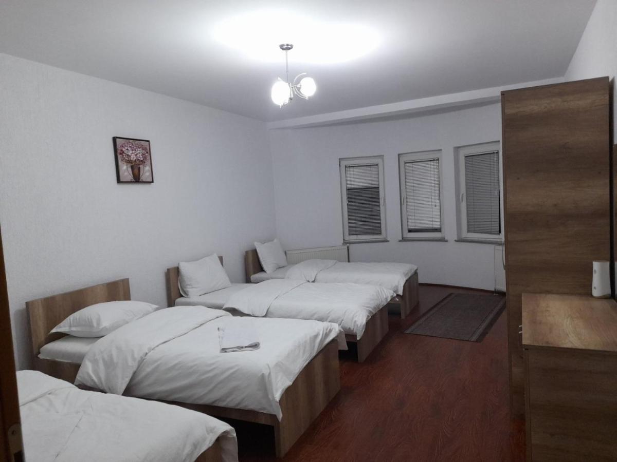 Hotel Park Пристина Екстериор снимка
