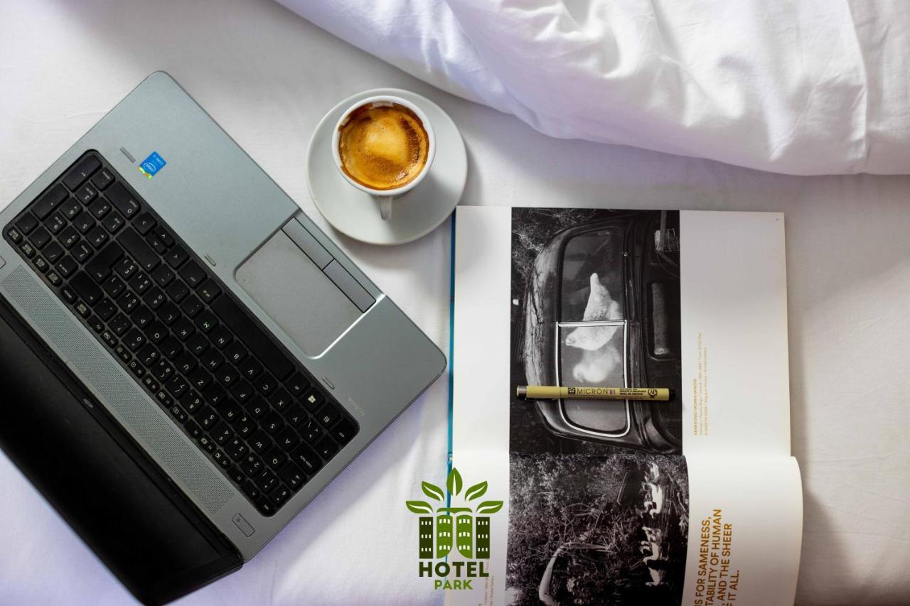 Hotel Park Пристина Екстериор снимка